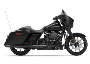 Harley Davidson | Rentgarda | Best Garda Rental